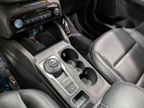 Used 2023 Ford Escape Platinum AWD/4WD image 14