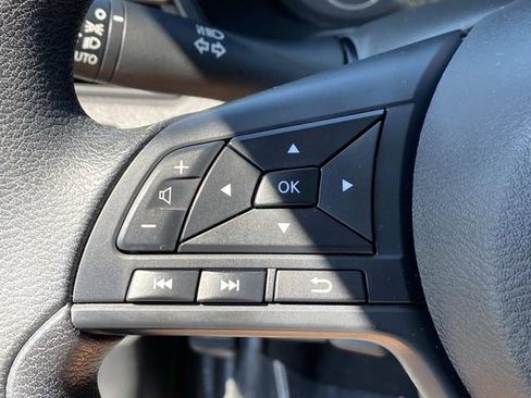 Used 2024 Nissan Altima 2.5 S FWD image 16