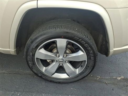 Used 2015 Jeep Grand Cherokee Overland image 8