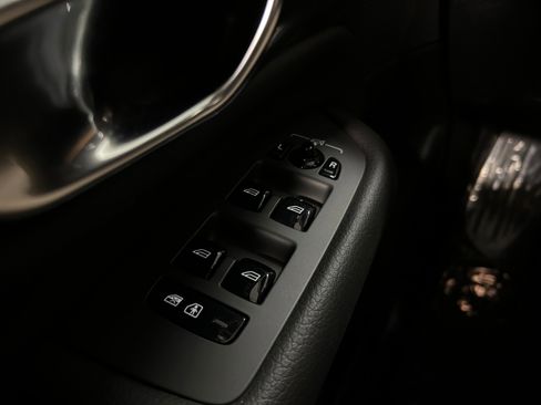 Used 2022 Volvo XC90 T6 Momentum image 22