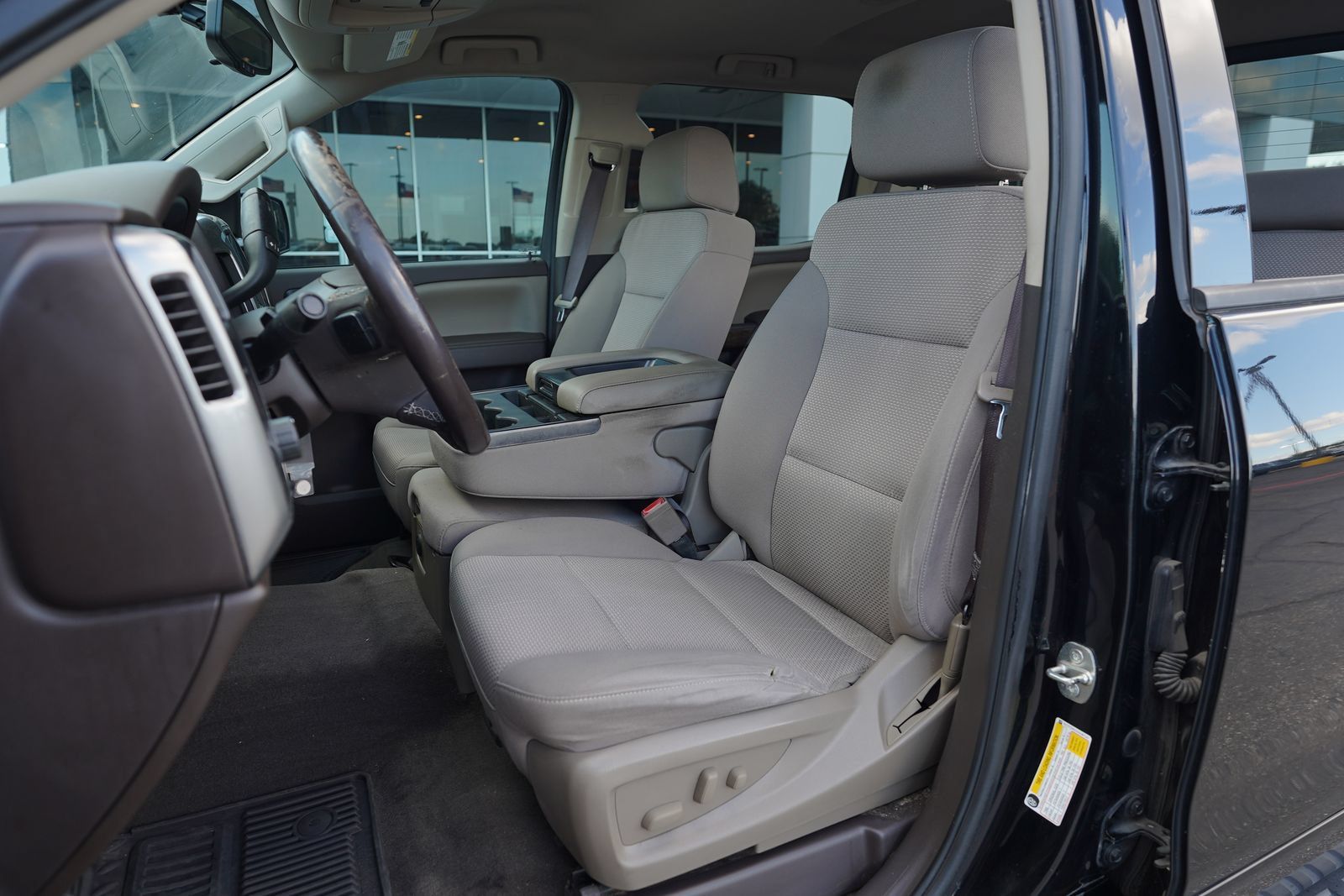 Used 2018 Chevrolet Silverado 1500 LT w/ Texas Edition RWD image 16