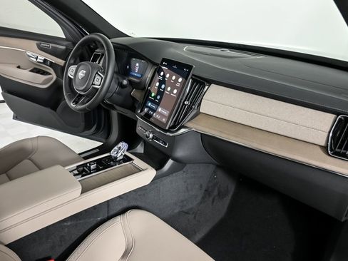 Used 2026 Volvo XC90 B6 Plus w/ Protection Package Premier image 26
