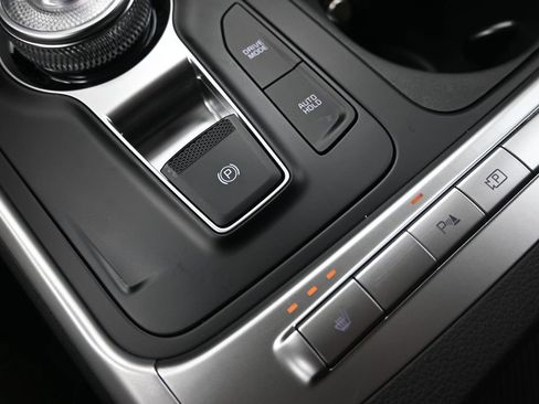 New 2026 Kia Carnival LXS FWD image 23