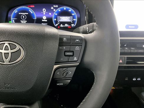 Used 2026 Toyota Camry XLE image 25