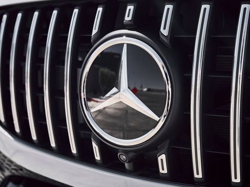 Used 2025 Mercedes-Benz GLS 63 AMG 4MATIC image 8