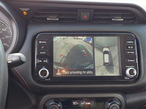 Used 2024 Nissan Kicks SR image 4