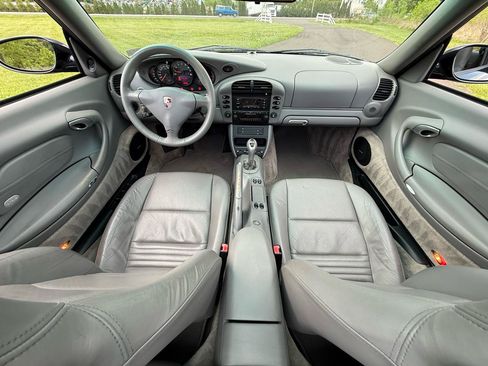 Used 2002 Porsche 911 Targa RWD image 18