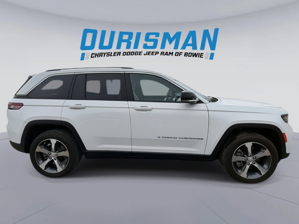 Used 2024 Jeep Grand Cherokee Limited 4xe AWD/4WD image 7