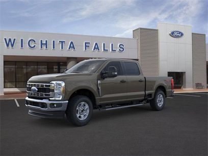 New 2026 Ford F250 XLT w/ FX4 Off-Road Package