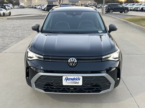 Certified 2025 Volkswagen Taos S image 3