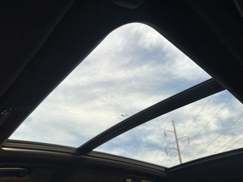 Used 2023 BMW X7 xDrive40i w/ M Sport Package image 25