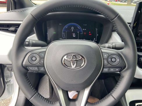 Used 2026 Toyota Corolla SE FWD image 35