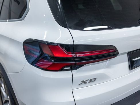 Used 2026 BMW X5 xDrive40i AWD/4WD image 23
