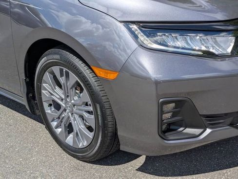 Certified 2025 Honda Odyssey Touring image 2