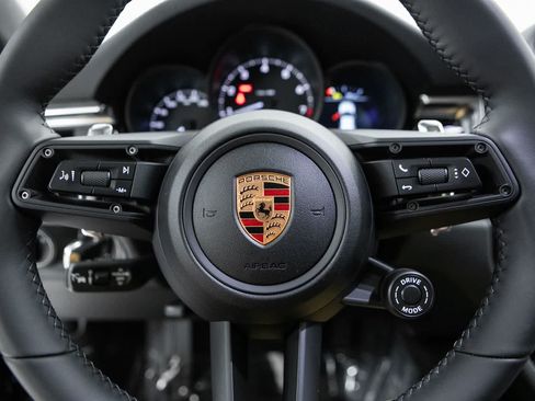 New 2026 Porsche Macan AWD/4WD image 14