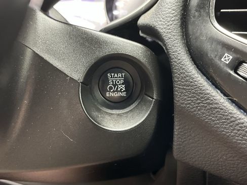 Used 2019 Jeep Compass Latitude AWD/4WD image 19