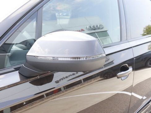 New 2025 Audi Q7 3.0T Premium Plus image 14