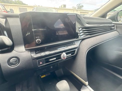 Used 2026 Toyota Camry LE FWD image 15