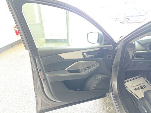 Used 2023 Acura MDX FWD w/ Technology Package image 28