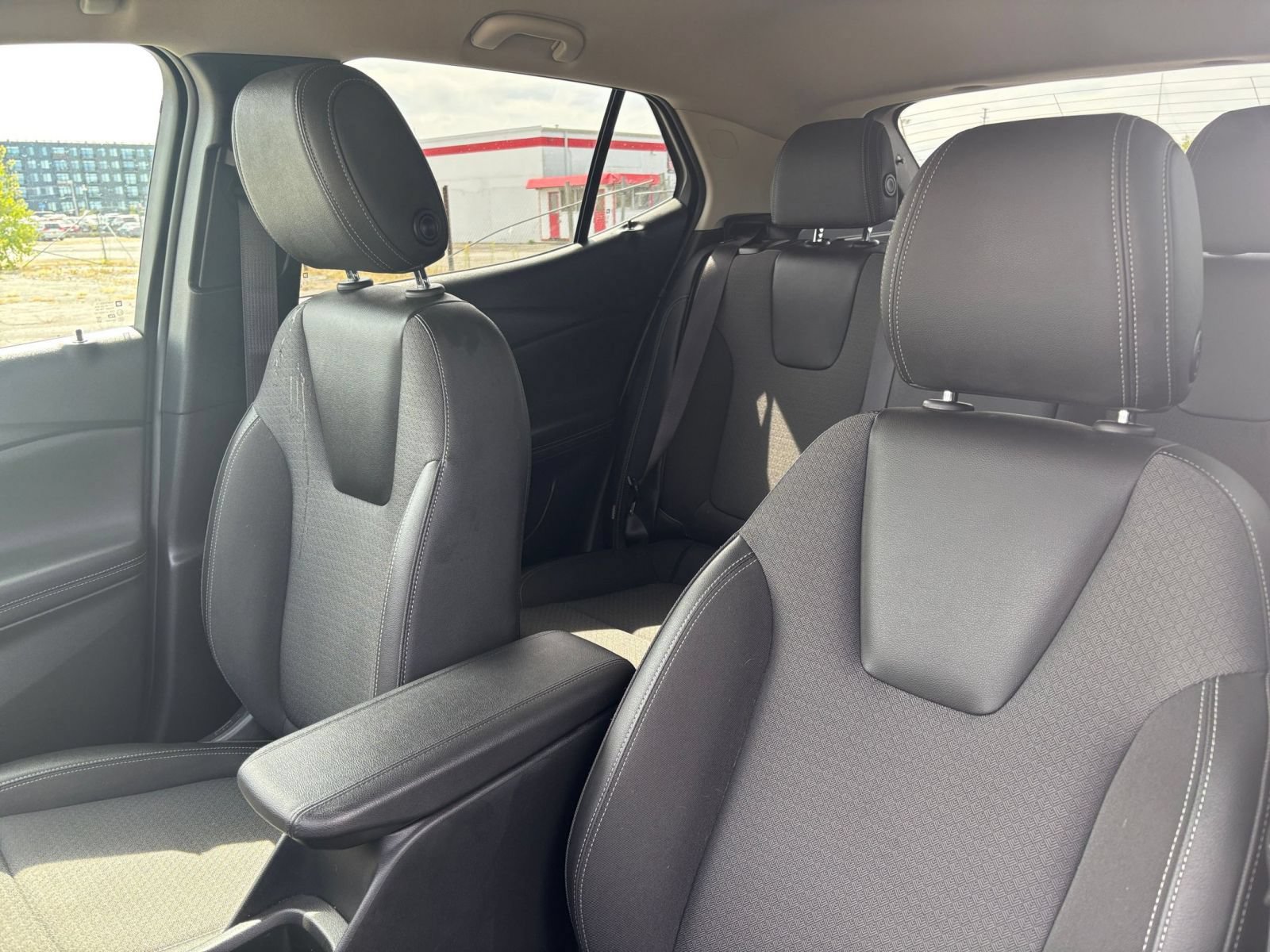 Used 2026 Buick Encore GX Preferred FWD image 32