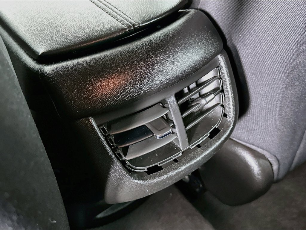 Used 2024 Chevrolet Malibu LT FWD image 32