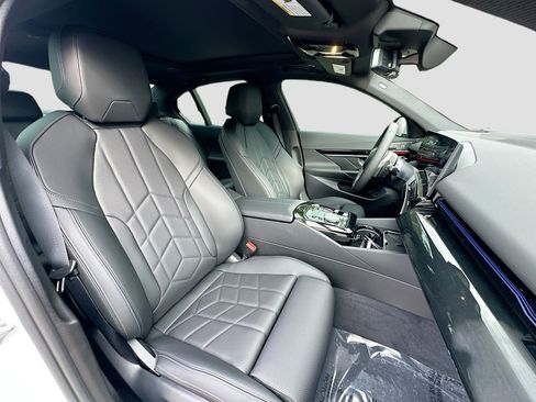 Used 2026 BMW 530i xDrive 530i xDrive w/ Executive Package image 33