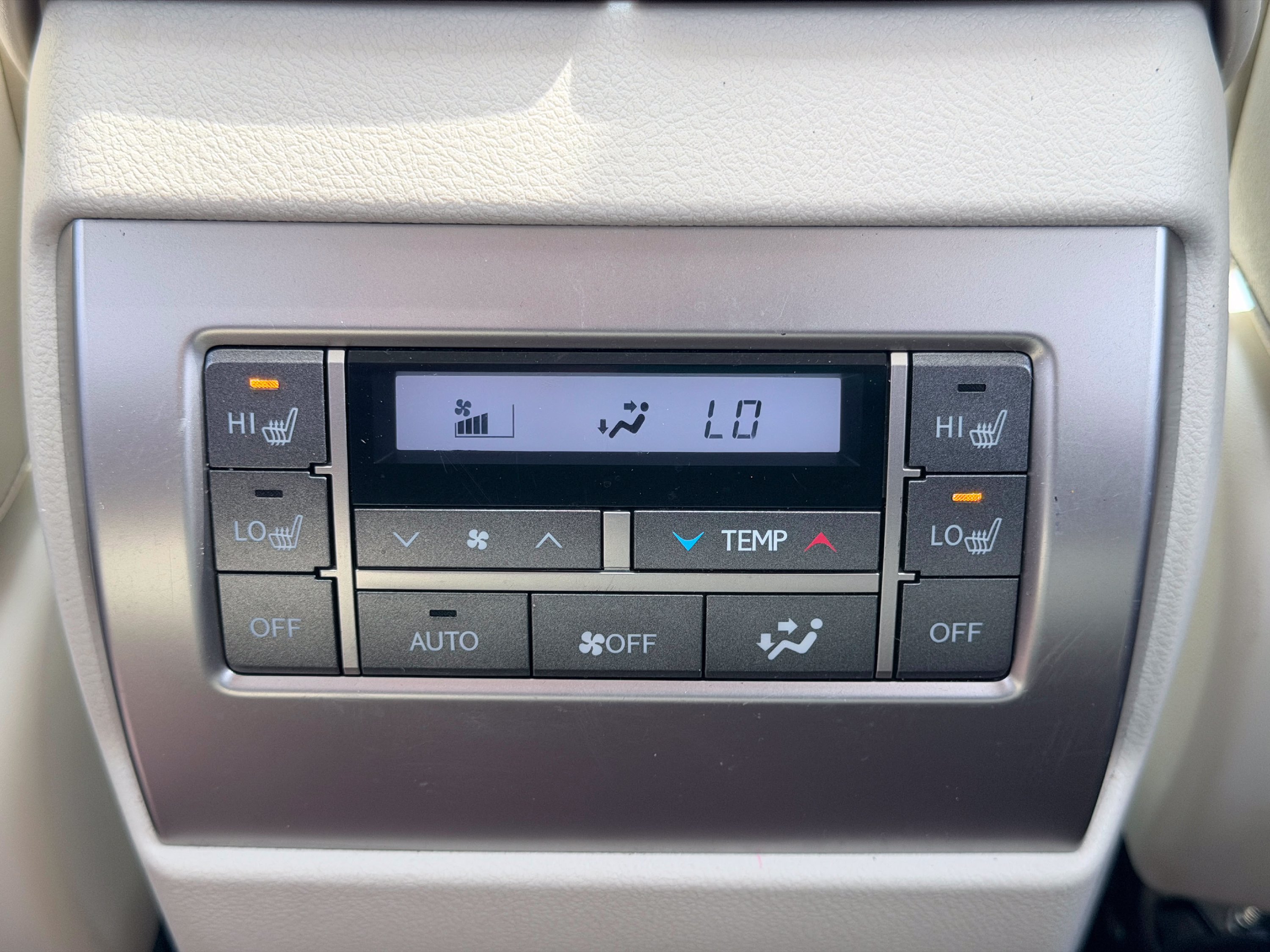 Used 2019 Lexus GX 460 Premium w/ Premium Package AWD/4WD image 30