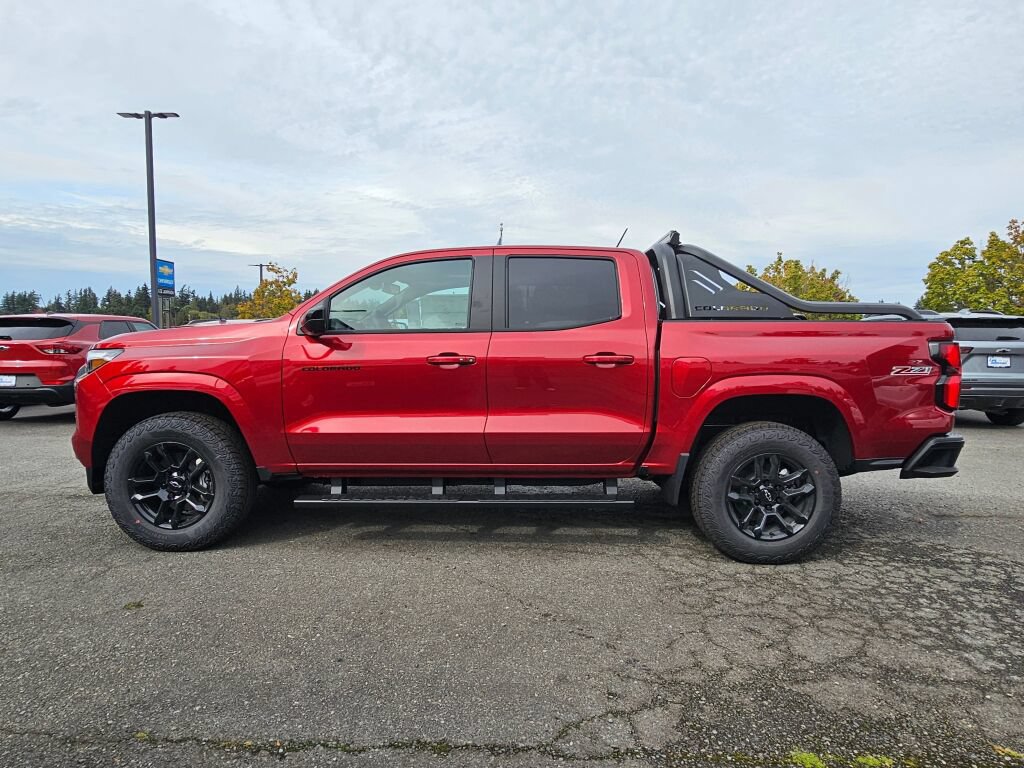 New 2026 Chevrolet Colorado Z71 w/ Midnight Edition AWD/4WD image 8