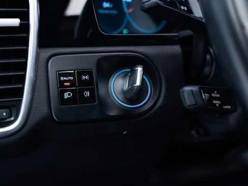 Certified 2020 Porsche Cayenne AWD/4WD image 22