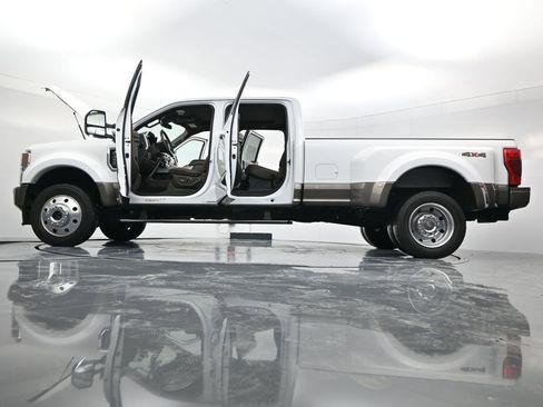 Used 2020 Ford F450 King Ranch w/ King Ranch Ultimate Package image 33