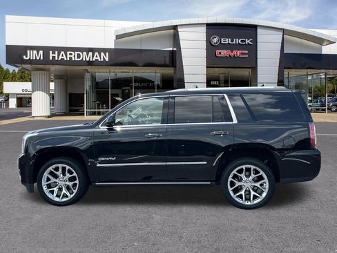 Used 2019 GMC Yukon Denali w/ Denali Ultimate Package RWD image 4