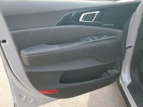 New 2026 Kia Carnival SX Prestige image 8