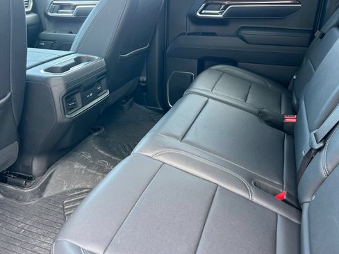 Used 2023 Chevrolet Silverado 1500 LT Trail Boss w/ LT Trail Boss Premium Package AWD/4WD image 13