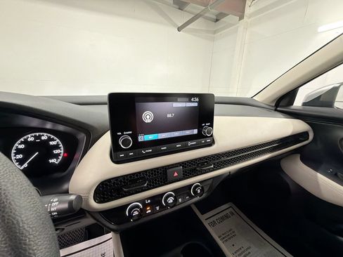 Used 2024 Honda HR-V LX image 17