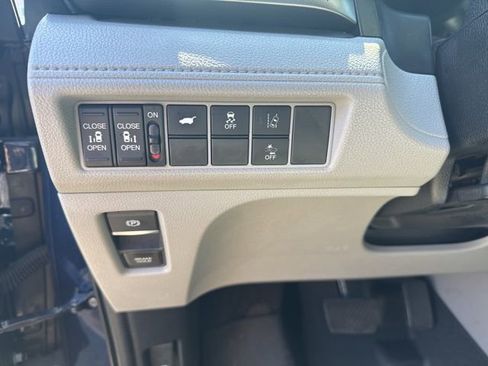 Used 2018 Honda Odyssey EX-L image 10