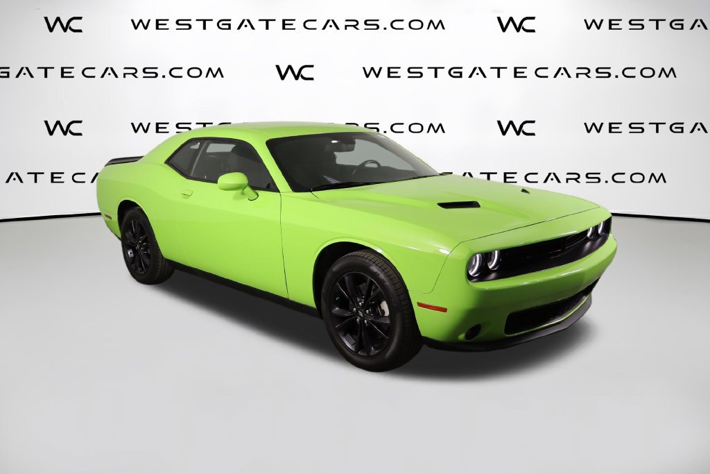 Used 2023 Dodge Challenger SXT w/ Blacktop Package AWD/4WD image 40
