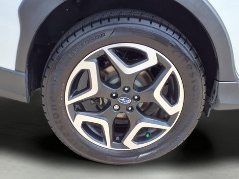 Used 2020 Subaru Crosstrek 2.0i Limited w/ Moonroof Package w/Navigation image 9