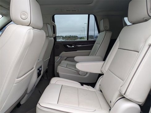 Used 2022 GMC Yukon Denali image 16