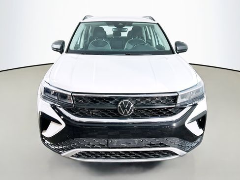 Used 2024 Volkswagen Taos S image 2