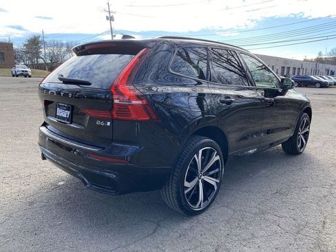 Used 2023 Volvo XC60 B6 Ultimate w/ Protection Package Premier image 4