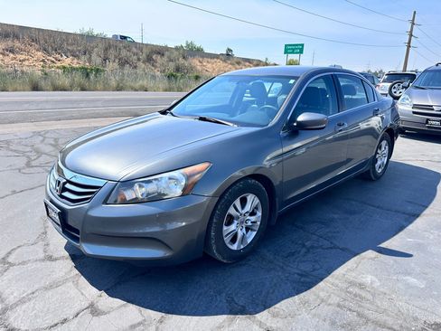 Used 2012 Honda Accord SE image 2