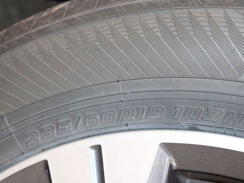 Used 2022 Nissan Rogue SV image 43