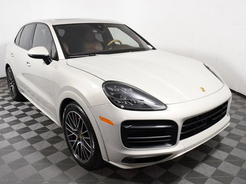 Used 2021 Porsche Cayenne GTS AWD/4WD image 9