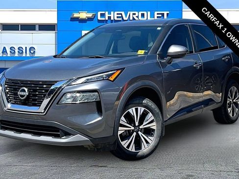 Used 2023 Nissan Rogue SV FWD image 2