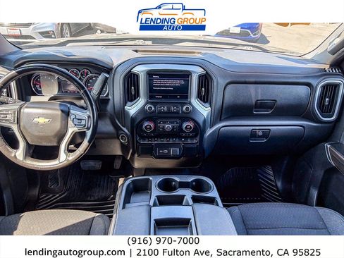 Used 2022 Chevrolet Silverado 1500 LT w/ Safety Package AWD/4WD image 11