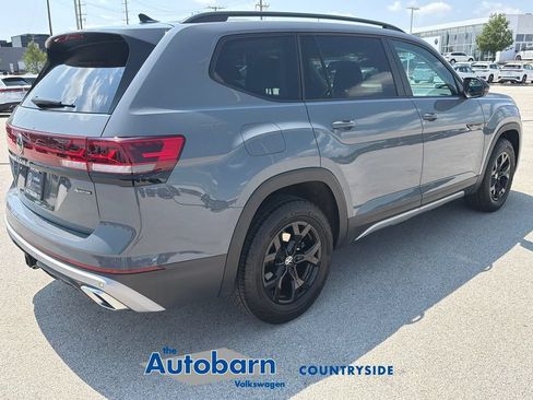 Certified 2024 Volkswagen Atlas Peak Edition SE AWD/4WD image 6