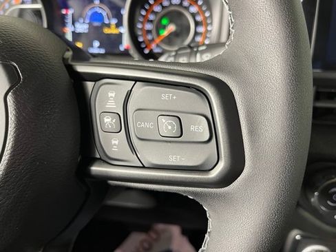 Used 2026 Jeep Wrangler Unlimited Sport AWD/4WD image 22