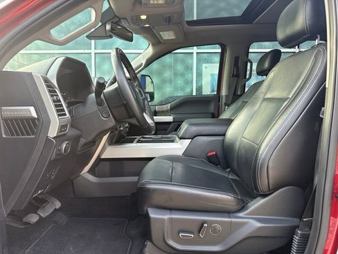 Used 2017 Ford F250 Lariat w/ Lariat Ultimate Package AWD/4WD image 9