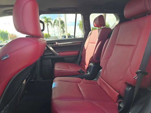 Used 2023 Lexus GX 460 Luxury image 18