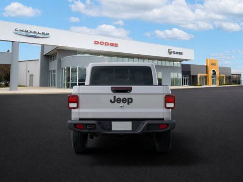 New 2026 Jeep Gladiator Sport AWD/4WD image 7